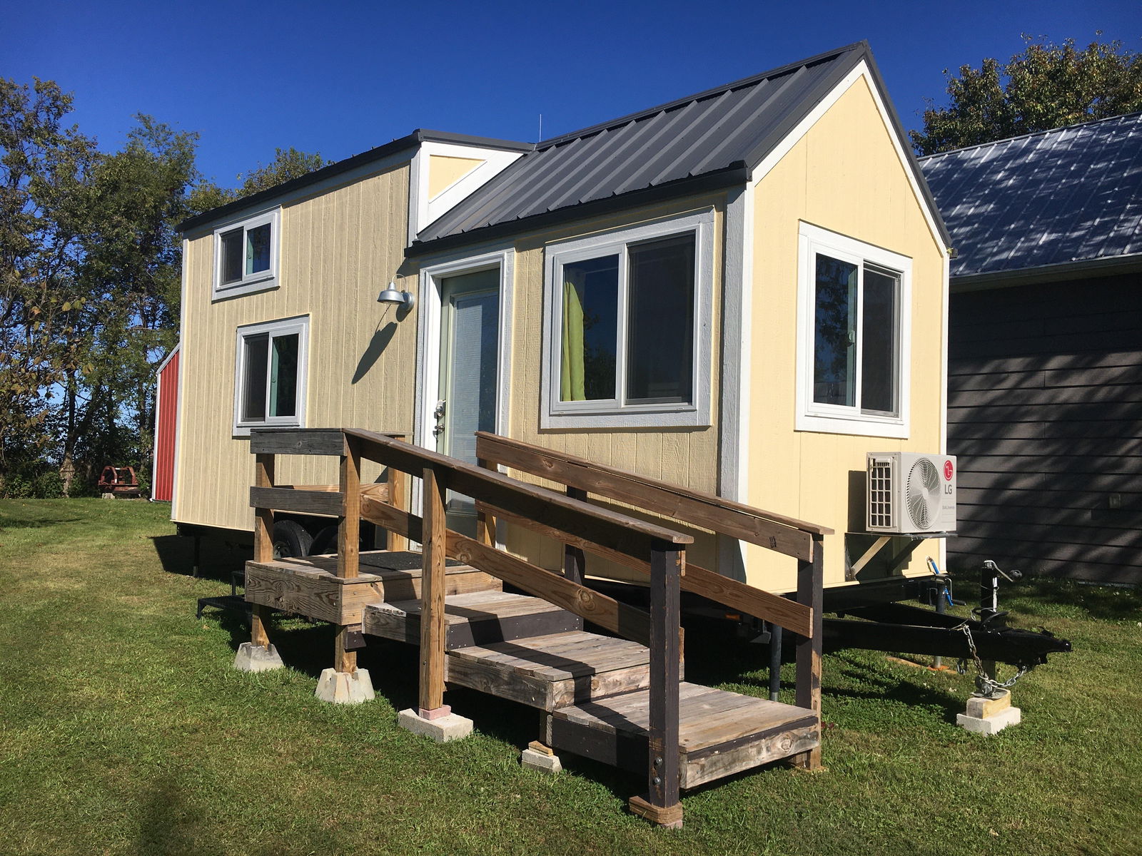 24 ft Modern Living Tiny Home Buttercup  - 1 bed, 1 bath, 192 sqft in Lancaster, Kentucky